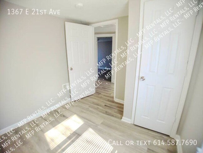 Building Photo - Charming 2-Bedroom Home with Modern Finish...