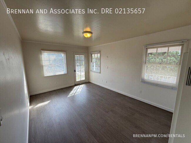 Building Photo - 253 Church Ave