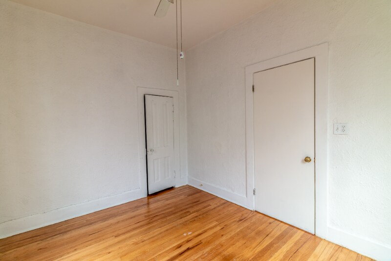 Building Photo - 1314 E Platte Ave