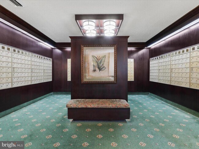 Building Photo - 3701 S George Mason Dr