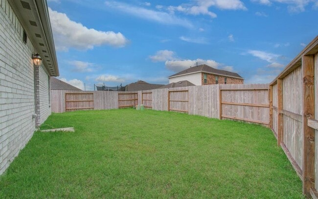 Building Photo - 10910 Bright Beacon Dr