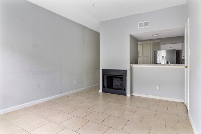 Building Photo - 8713 Village of Fondren Dr