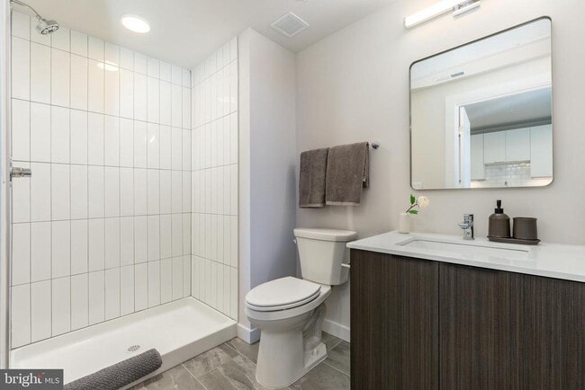 Building Photo - 1130 N Delaware Ave