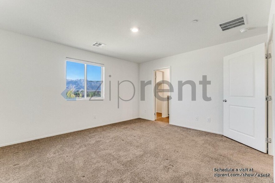 Building Photo - 4118 Lunar Cyn Ave