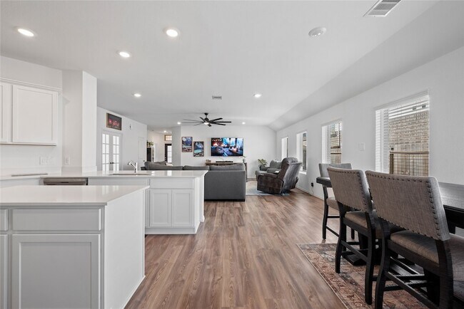 Building Photo - 237 Augustine Wy