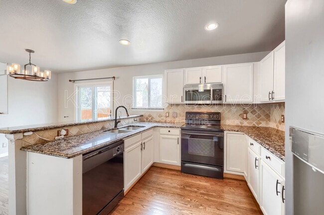 Building Photo - 21709 E Kent Dr