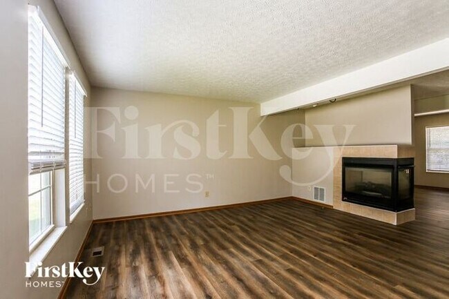 Building Photo - 410 Big Bark Ct