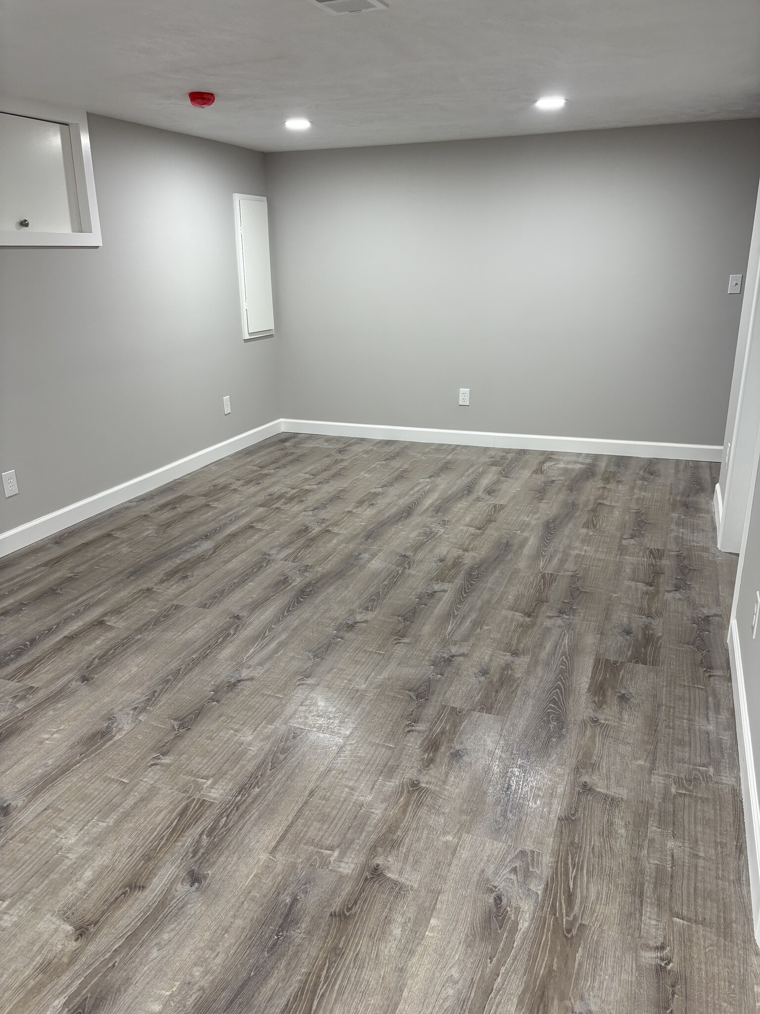 Building Photo - 3140 Springmill West Rd