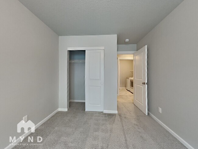 Building Photo - 4151 SE Fortress Ln