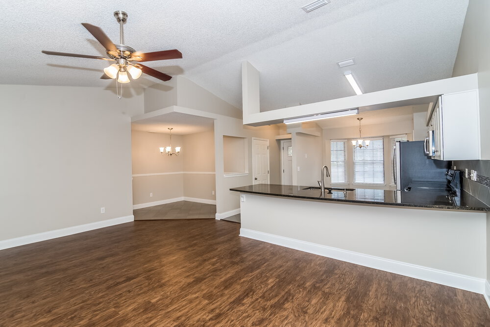Building Photo - 2221 Alderney Ct