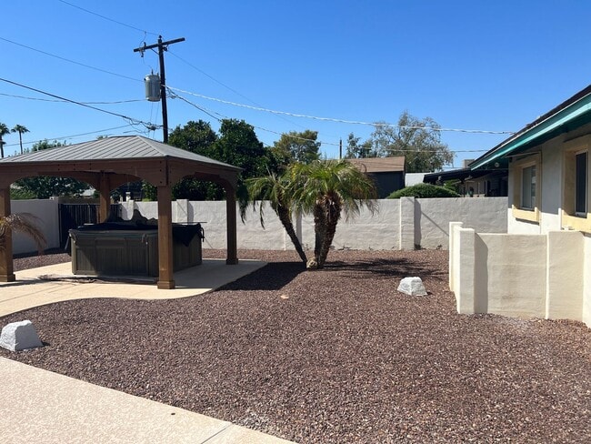 Building Photo - 8329 E Osborn Rd