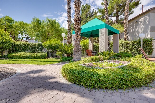 Building Photo - 75 N Valle Verde Dr