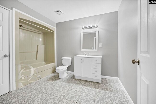 Building Photo - 1620 Long Shadow Ln