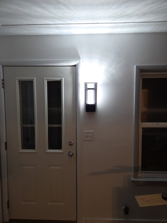 Building Photo - 7791 Whitehall Rd