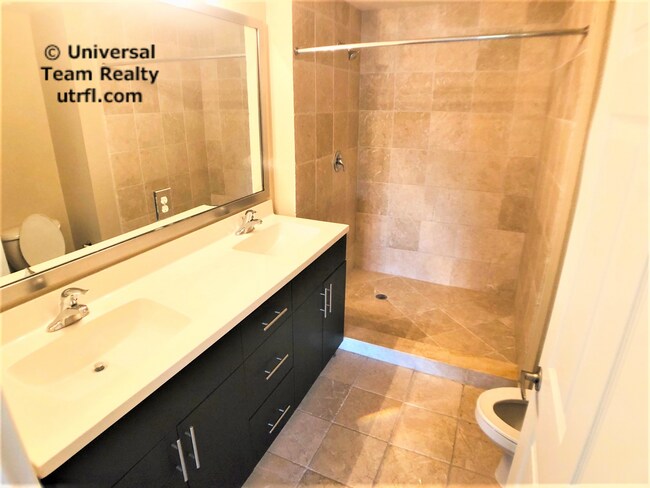 Building Photo - 13190 Bella Casa Cir