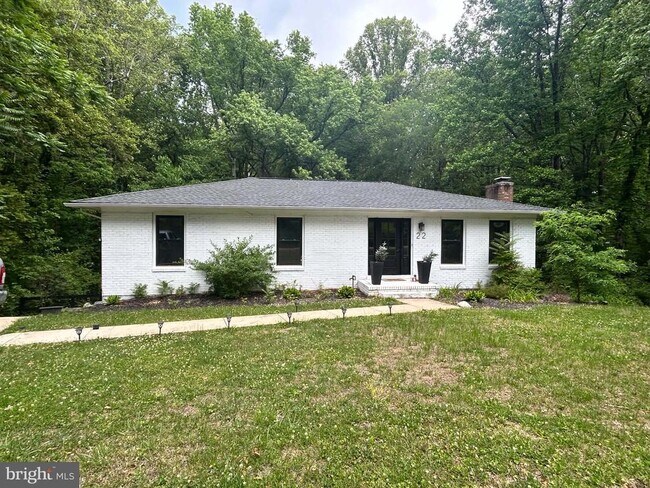 Building Photo - 22 Williams Dr