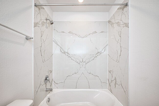 Building Photo - 5604 Poplar Rdg Ct