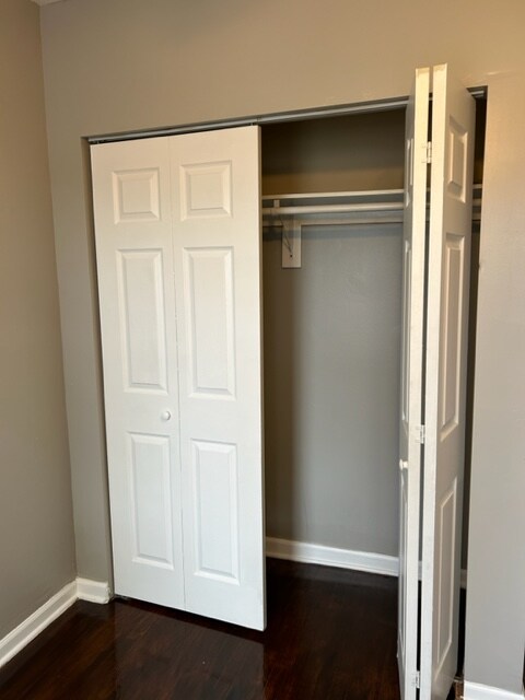 Building Photo - 2037 N Kildare Ave