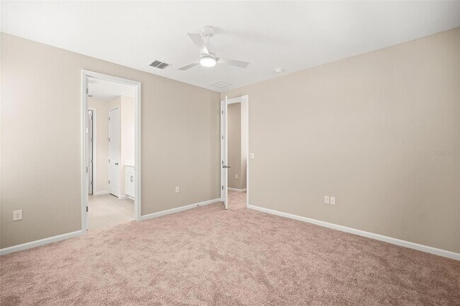 Building Photo - 17055 Haggerty Hollow Dr