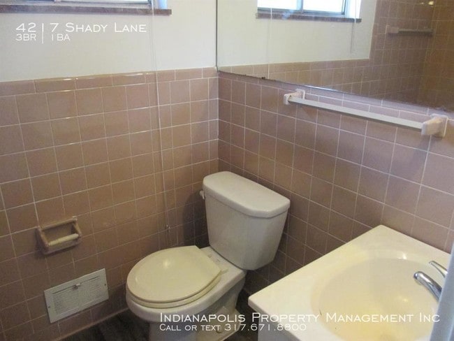 Building Photo - 4217 Shady Lane Indianapolis, IN 46226