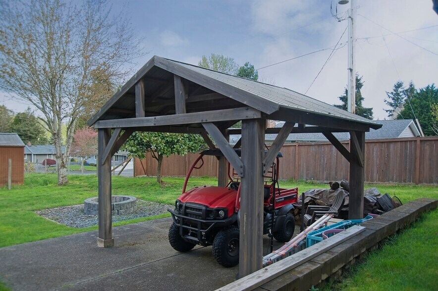 Building Photo - 11802 74th Ave E