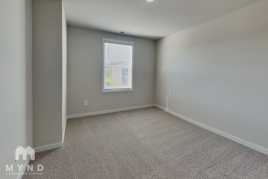 Building Photo - 428 Southland Dr