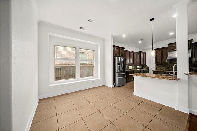 Building Photo - 26726 Longleaf Valley Dr