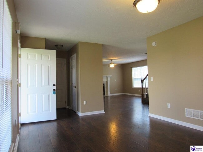 Building Photo - 707 Clear Spring Ct