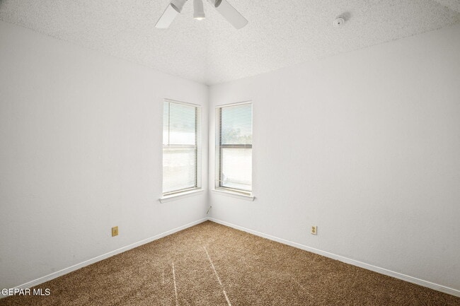 Building Photo - 2904 Lake Champlain St