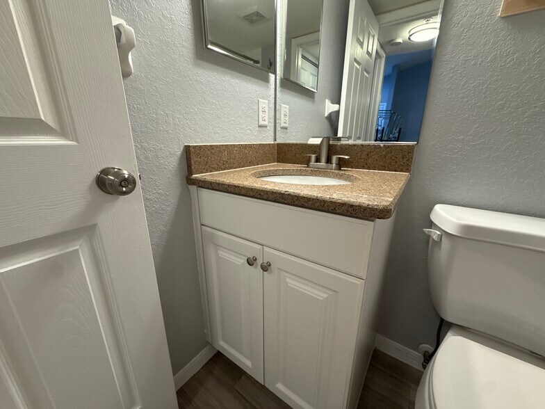 Building Photo - 8389 Wingate Dr