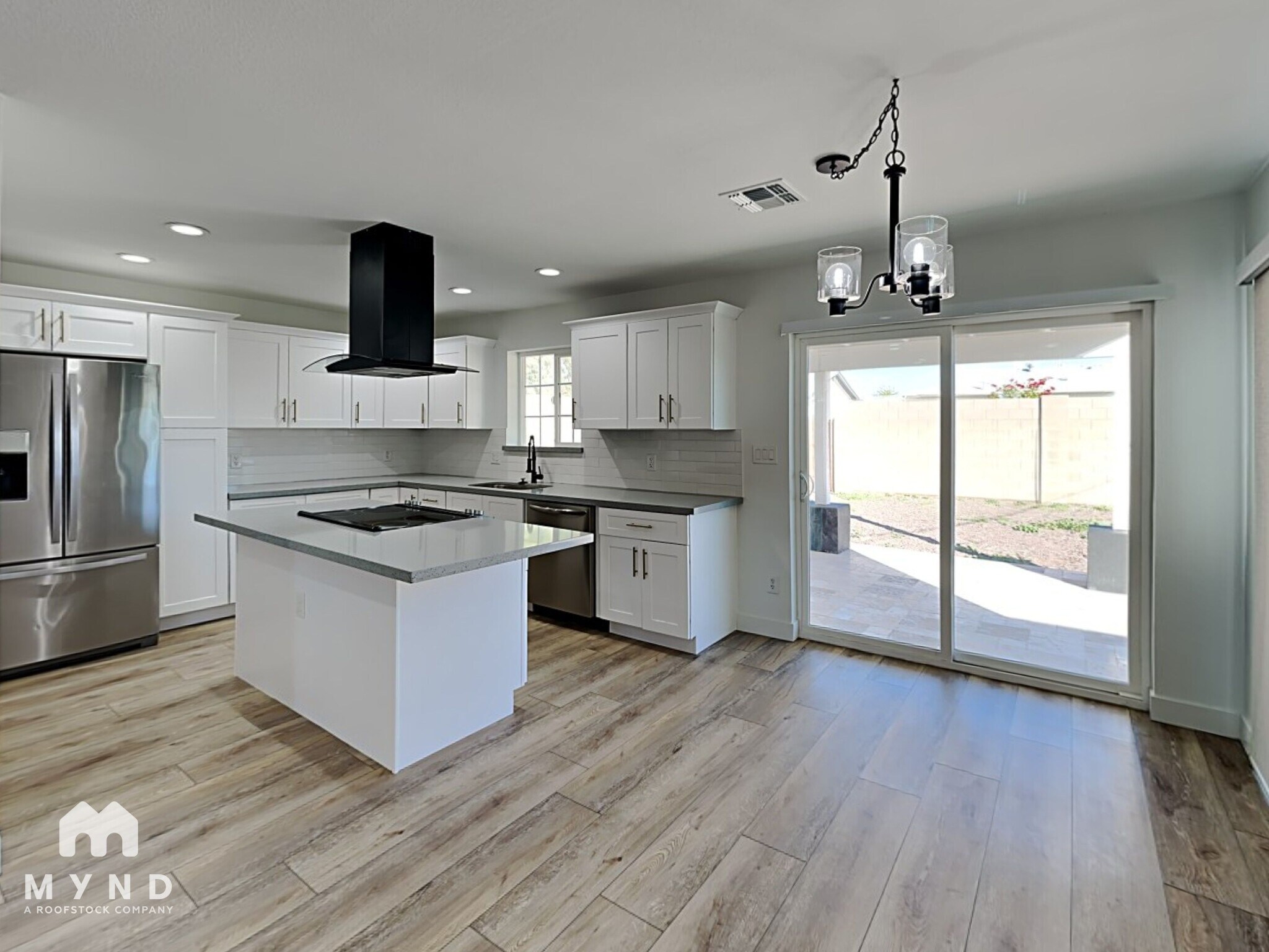 Building Photo - 7520 E Portland St