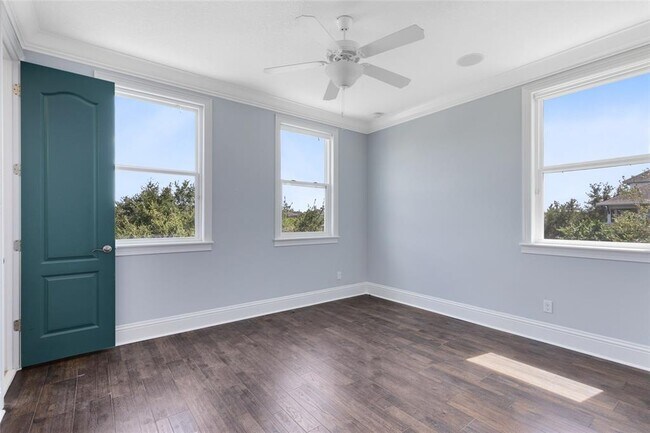 Building Photo - 13798 Walcott Avenue