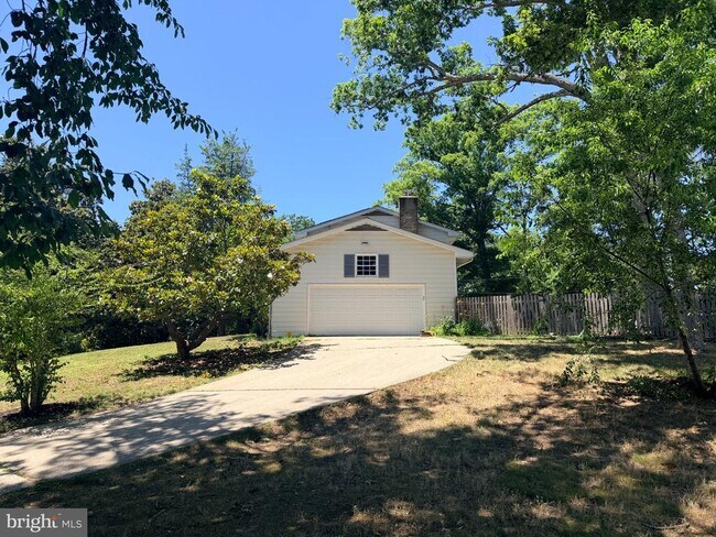 Building Photo - 2732 Alfred Cir