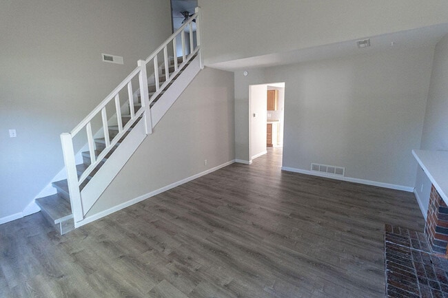 Building Photo - 7300 N Moberly Dr