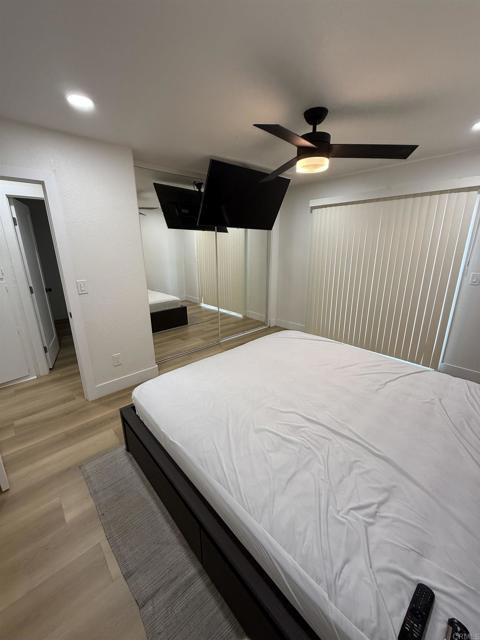 Building Photo - 817 Saugerties Ave