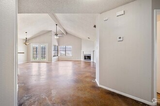 Building Photo - 1108 Peach Tree Cove