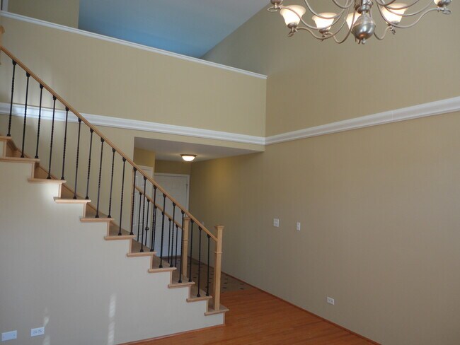 Building Photo - 2317 Scott Lane