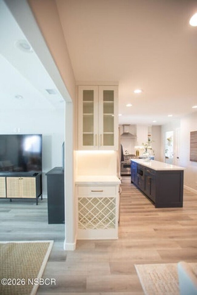 Building Photo - Beautiful Wine Country Home