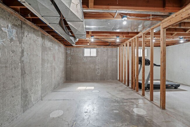 Building Photo - Single-Family Residence for rent in South Valley!