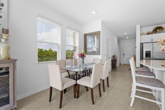 Building Photo - Beautifull Furnished Townhome - Nokomis - 2 Bedroom 2.5 bath plus office -1 Car Garage