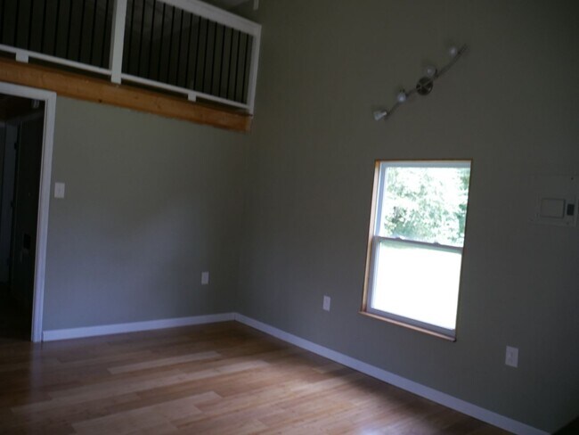 Building Photo - 3634 Becky St
