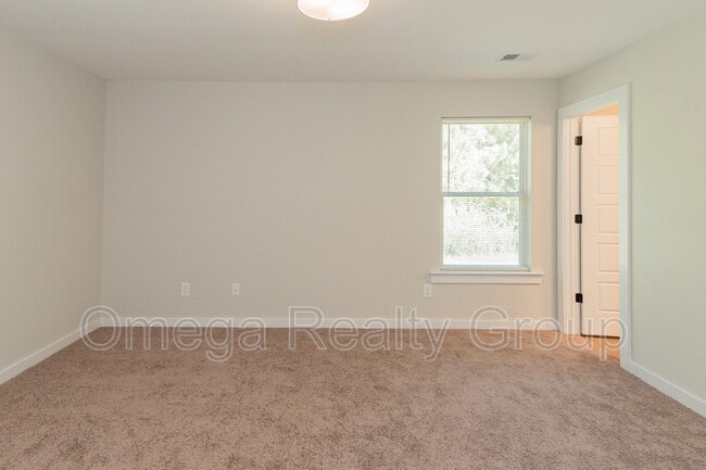 Building Photo - 112 Brookside Way