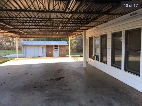 Building Photo - 1060 Hull Rd