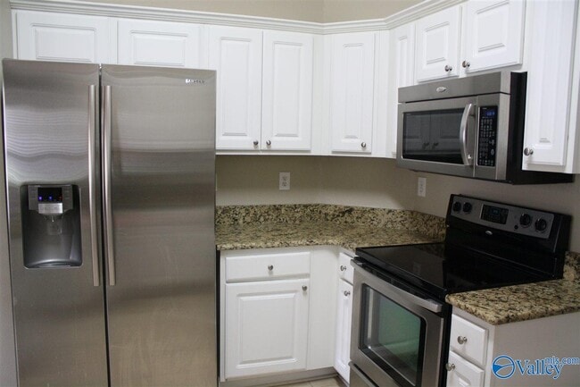 Building Photo - 137 Clover Ridge Dr