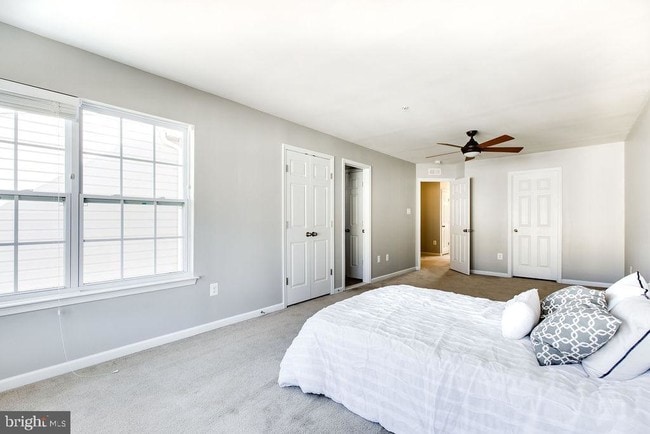 Building Photo - 7831 River Rock Way