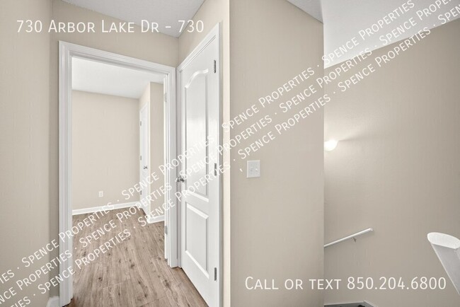 Building Photo - 730 Arbor Lake Dr