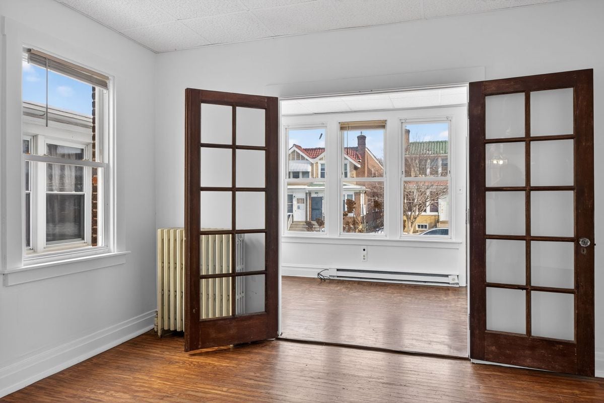 Building Photo - 406 S 18th St