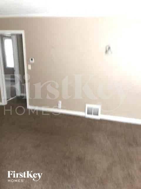 Building Photo - 9058 E 66 Terrace