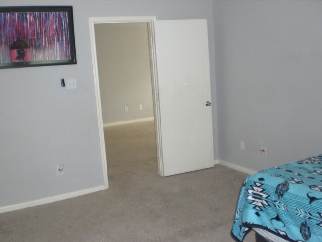 Building Photo - 5742 Saluda Creek Ln