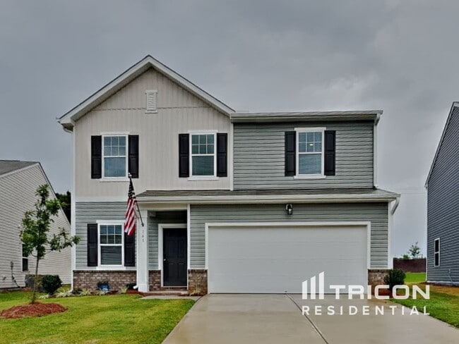 Building Photo - 141 Gladstone Loop